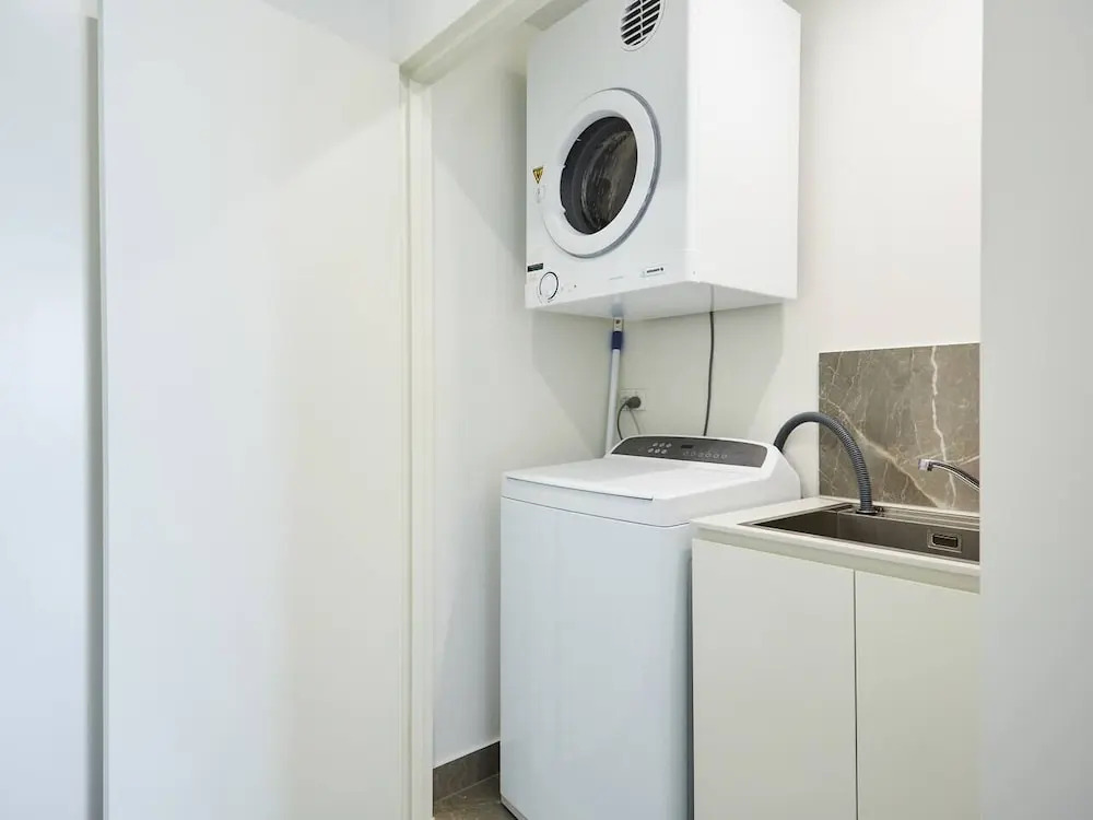 Luxurious 2bed 2bath APT With Parking@southport