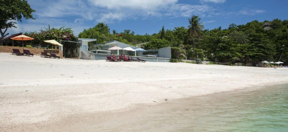 4 Bedroom Grand Deluxe Idyllic Beach Villa