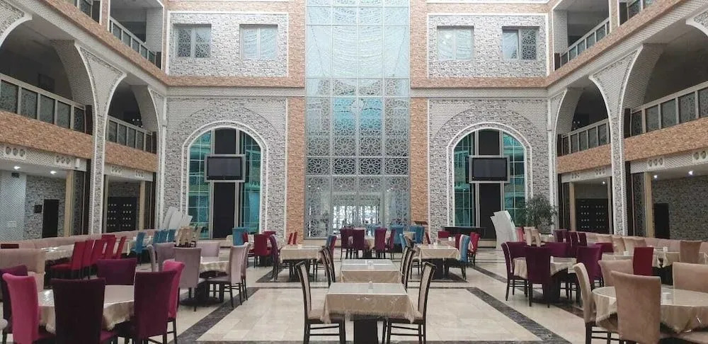 Royal Vista Hotel