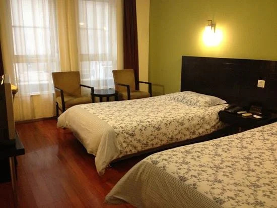 Motel168 Wuhan WuLuo Road Inn
