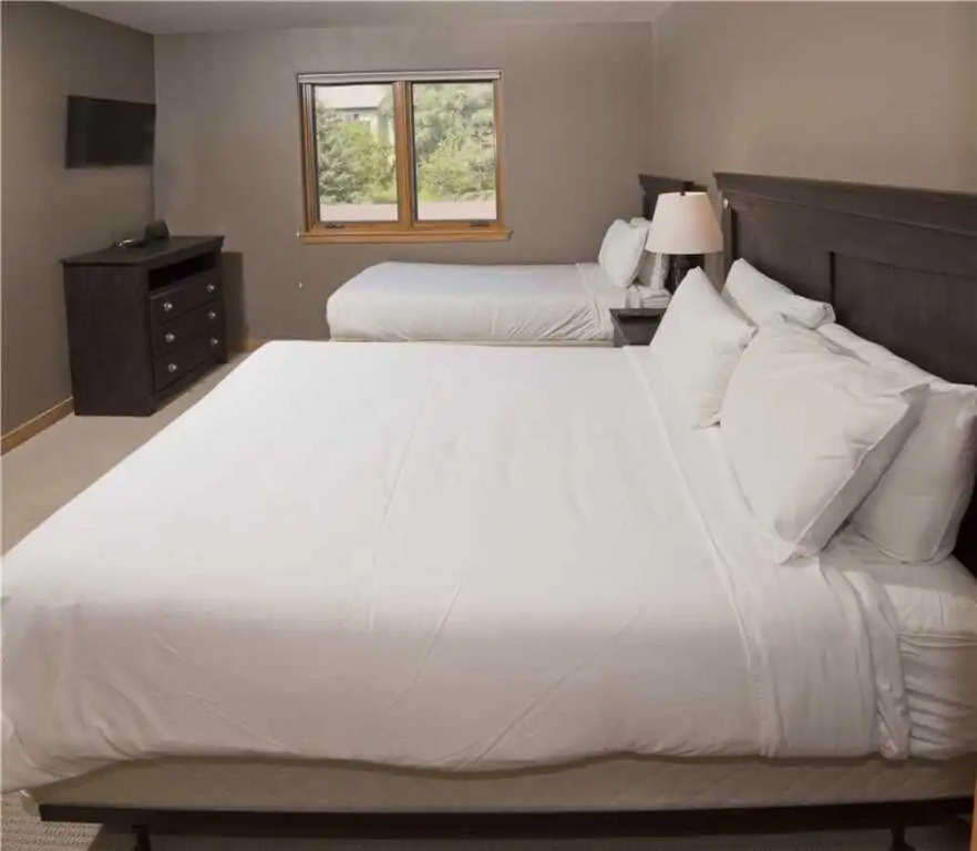 Canyon Run B203 3 Bedrooms 3 Bathrooms Townhouse