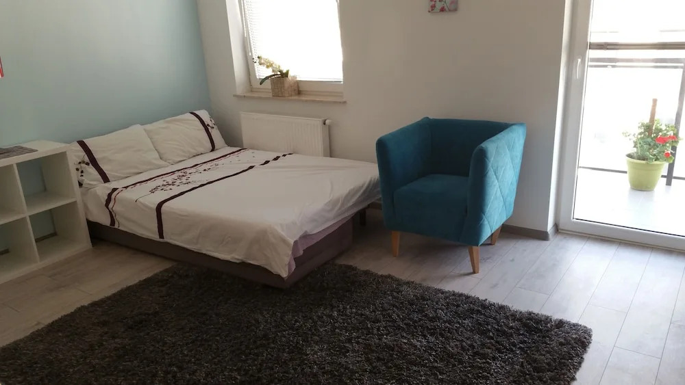 Near Train Station Apartment
