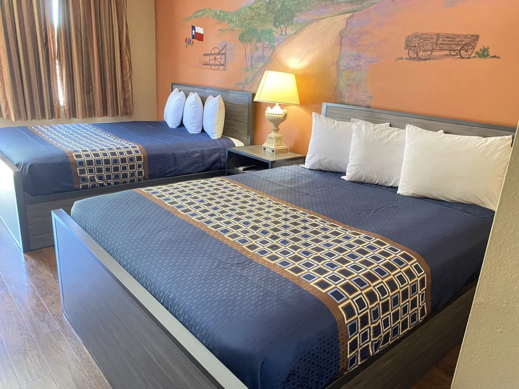 Americas Best Value Inn - Legends Inn
