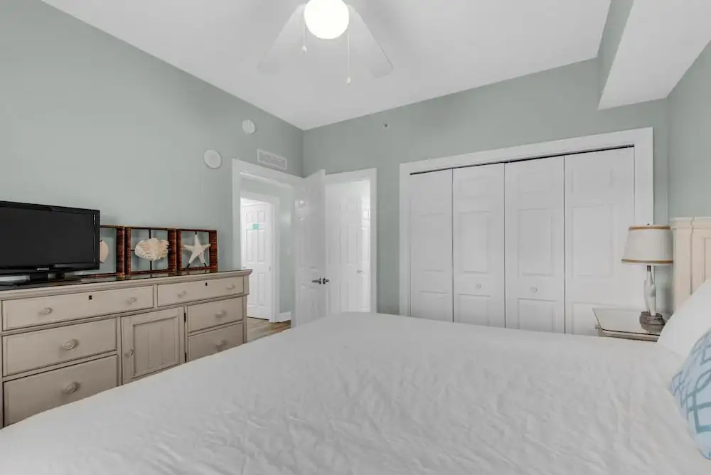 Calypso 1-608 East