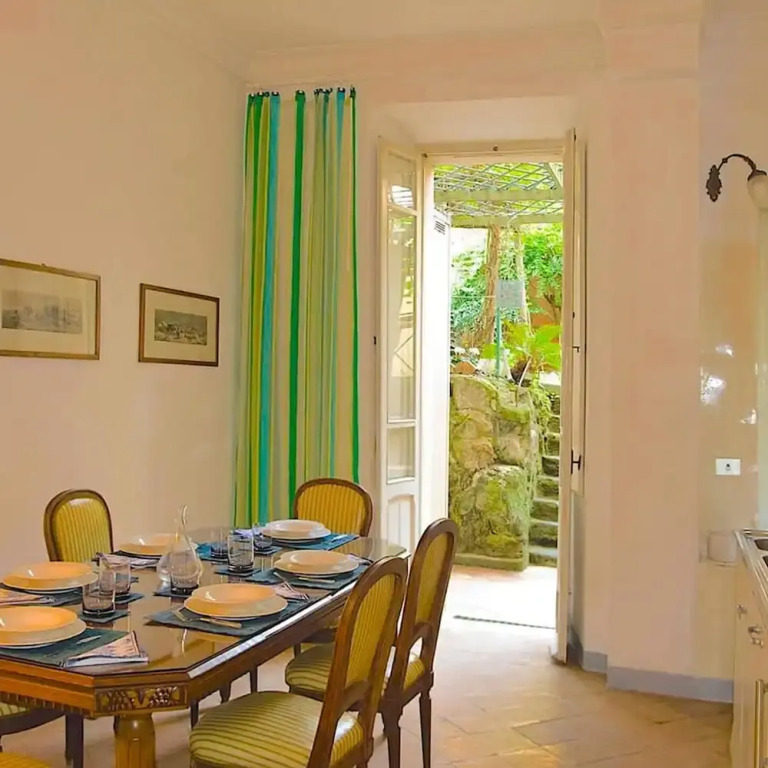 Rome With a Garden Delightful 1 Bedroom Apartment With Private Garden in Historic Trastevere
