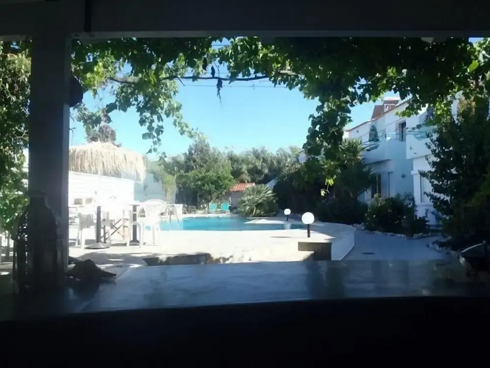 SeaShell Apartments