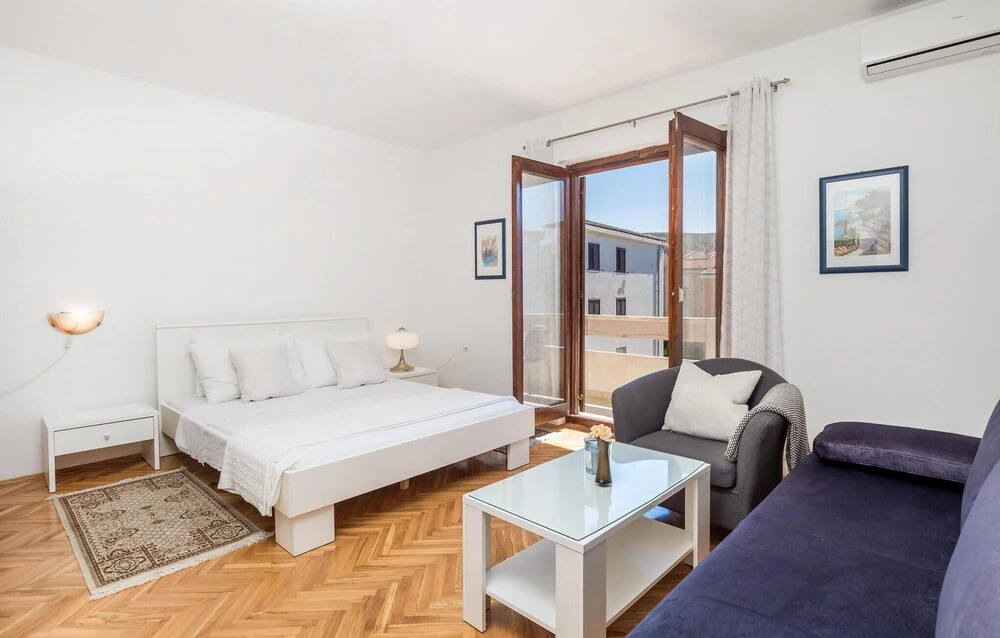 Amazing Apartment in Pag With Wifi and 1 Bedrooms