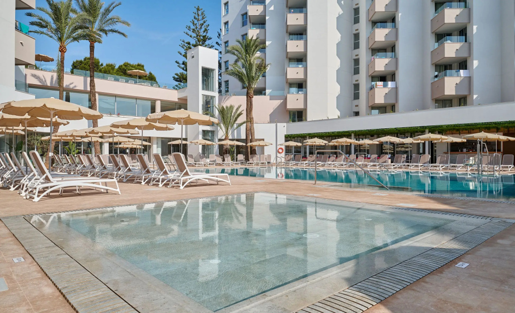 Hipotels Bahía Grande Aparthotel