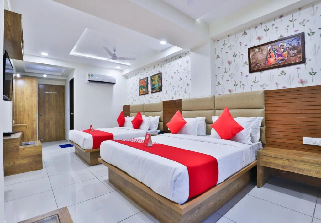 Laxmi Palace By Oyo Rooms