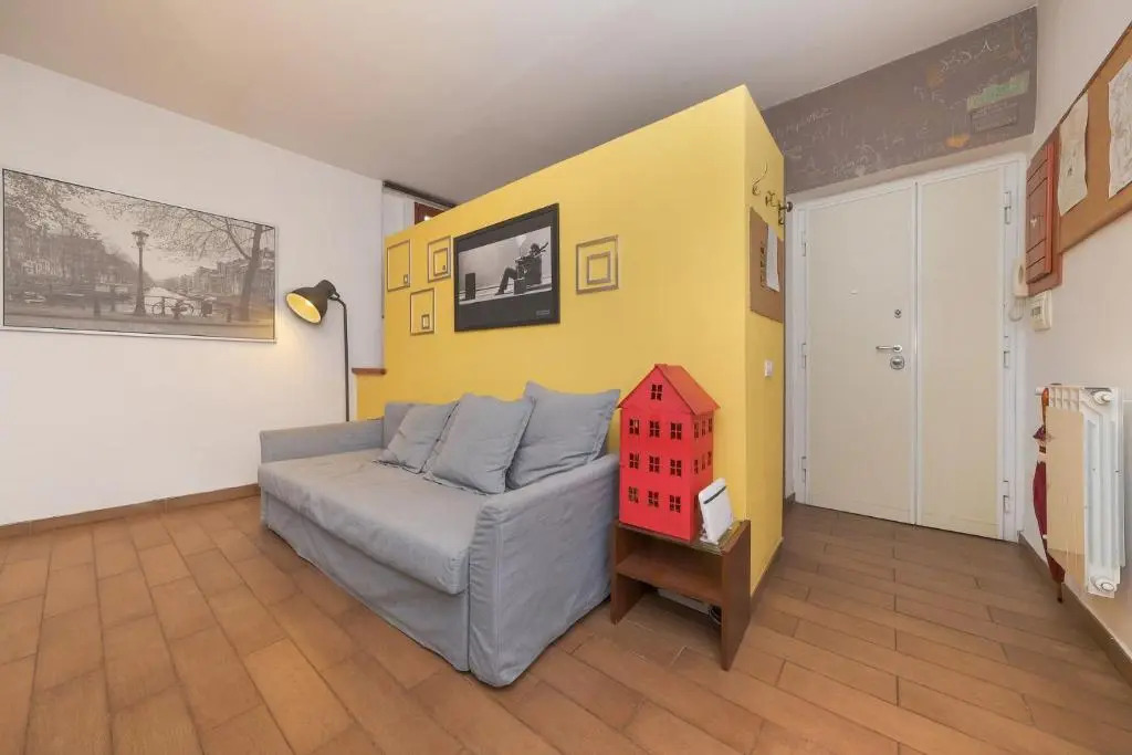 Mondrian House
