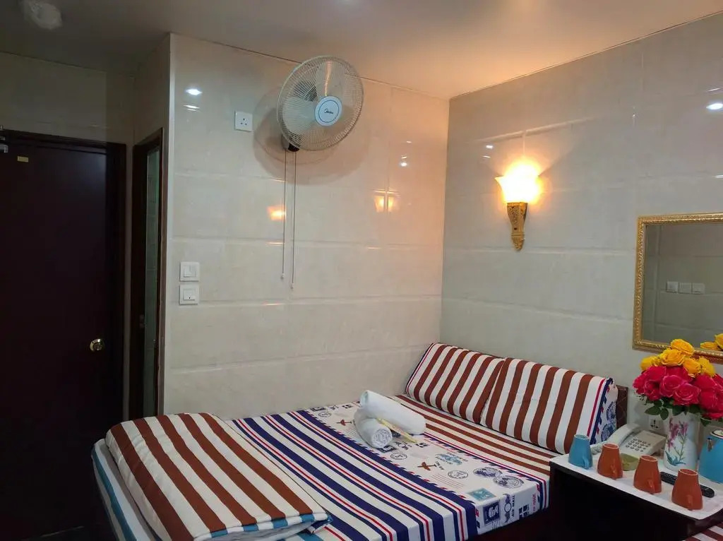 Germany Hostel Block D 24 HOUR RECEPTION 10TH FLOOR FLAT D8