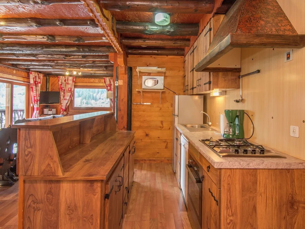 Pleasing Holiday Home in Les Gets Near Ski Area