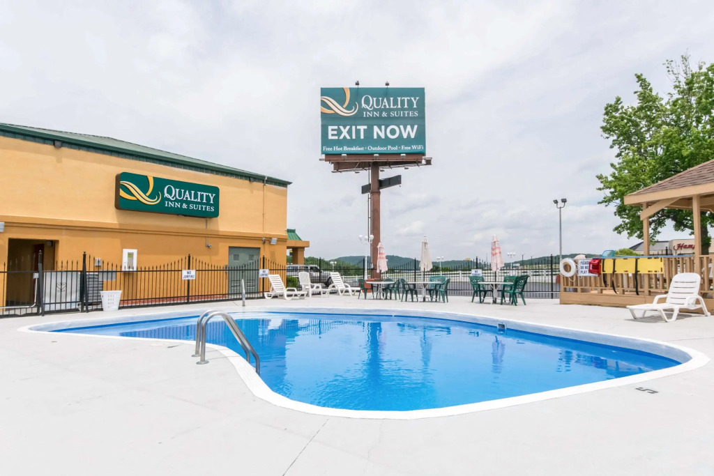 Quality Inn & Suites Horse Cave - Cave City