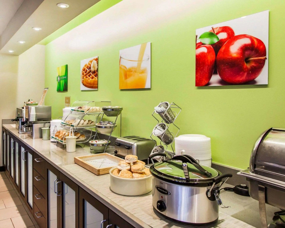 Quality Inn & Suites Peoria North