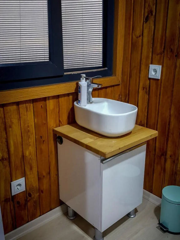 Becen Winter House