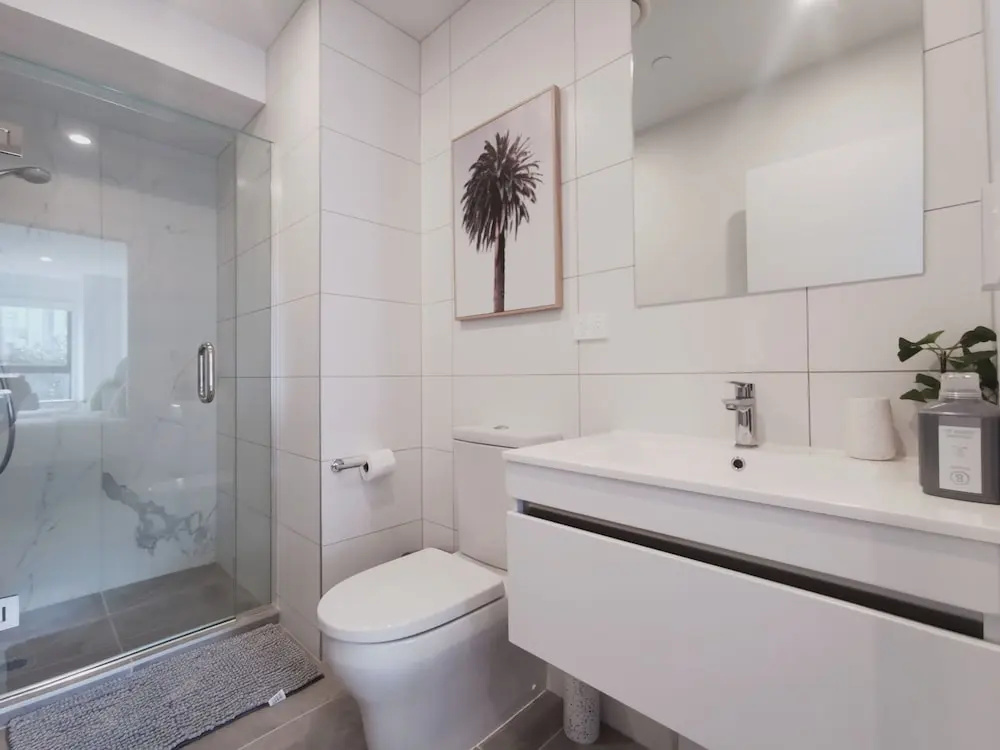 Brand New Lux 2 Bedroom Apartment