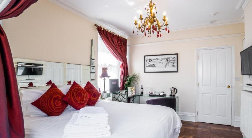 Westwood Guest House - Room Only