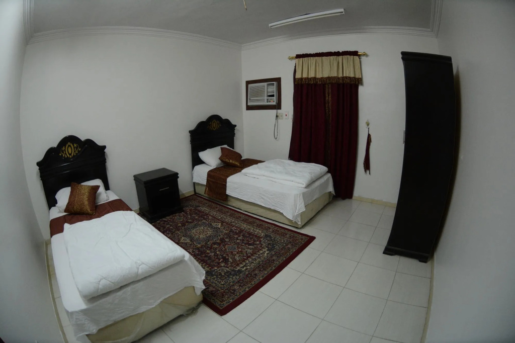 Al Eairy Furnished Apartments Dammam 2