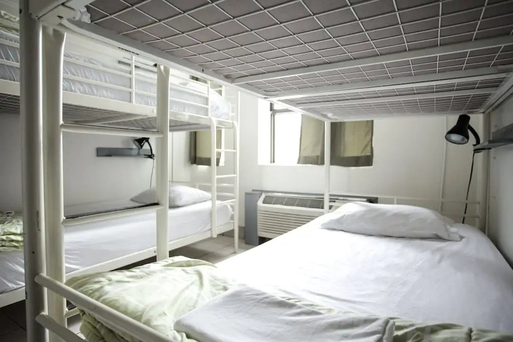 HI Toronto Hostel