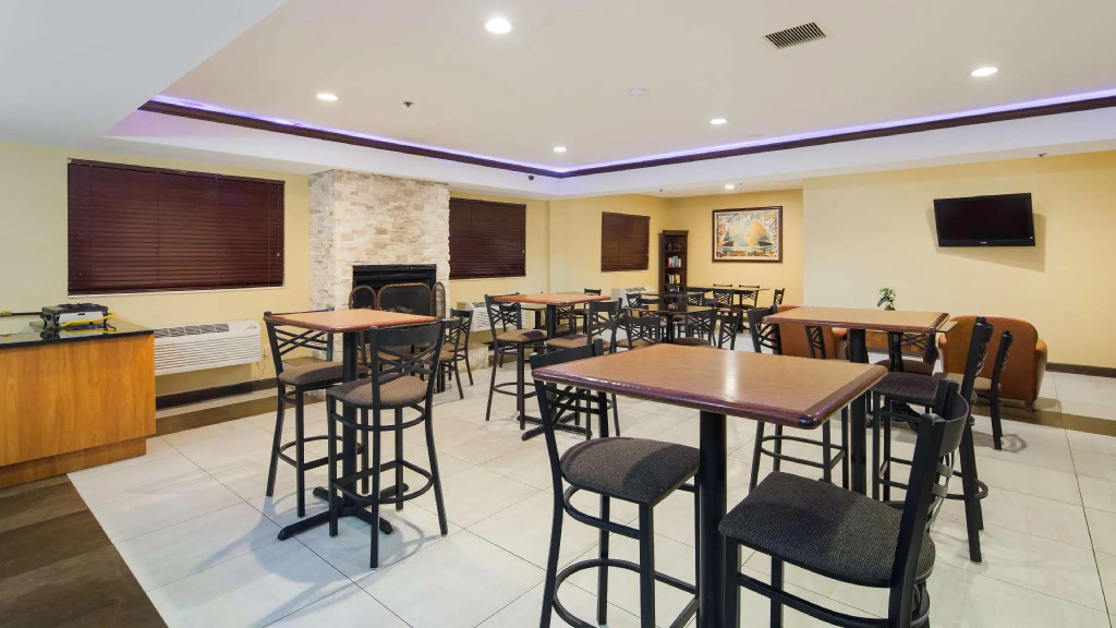 Best Western Oakbrook Inn