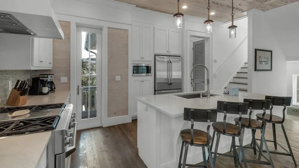 Sleep up to 20 - 2 Homes Side by Side - Gated Community w/ Community Pool!
