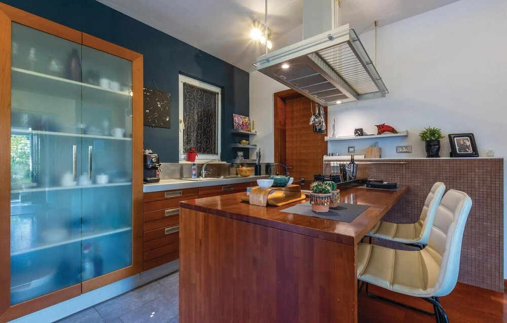 Amazing Home in Podstrana With Wifi, Outdoor Swimming Pool and Heated Swimming Pool