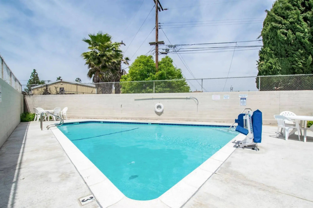 Studio 6 Cypress, CA