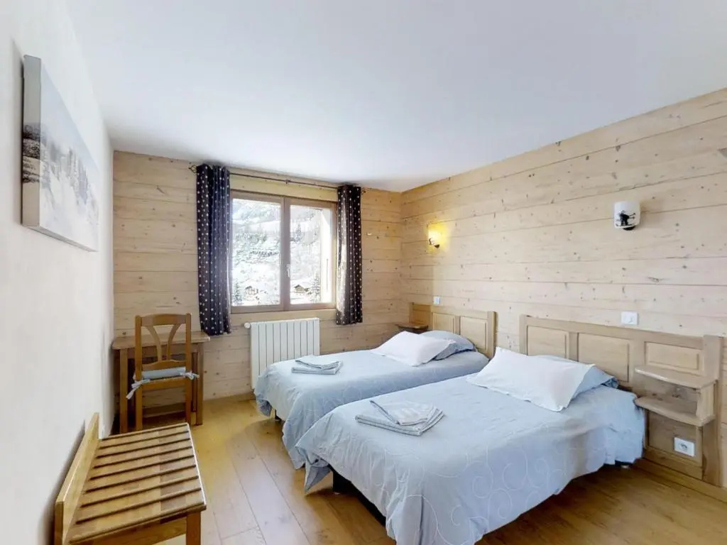 Appartement Le Grand-Bornand, 5 pièces, 9 personnes - FR-1-467-57