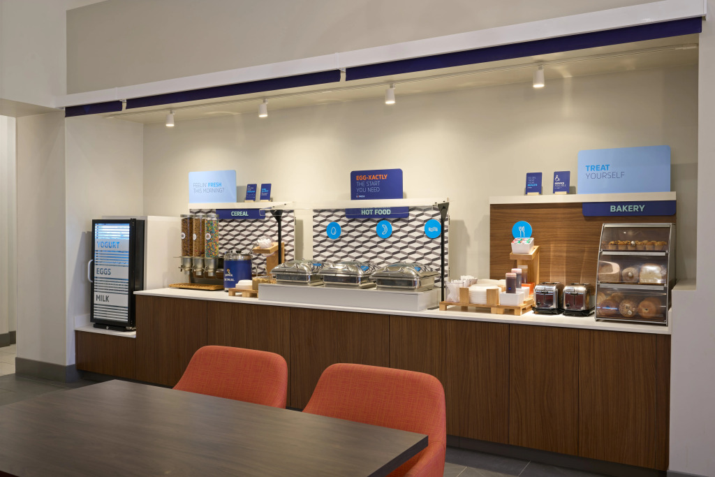 Holiday Inn Express Hotel & Suites Kendall East-Miami by IHG