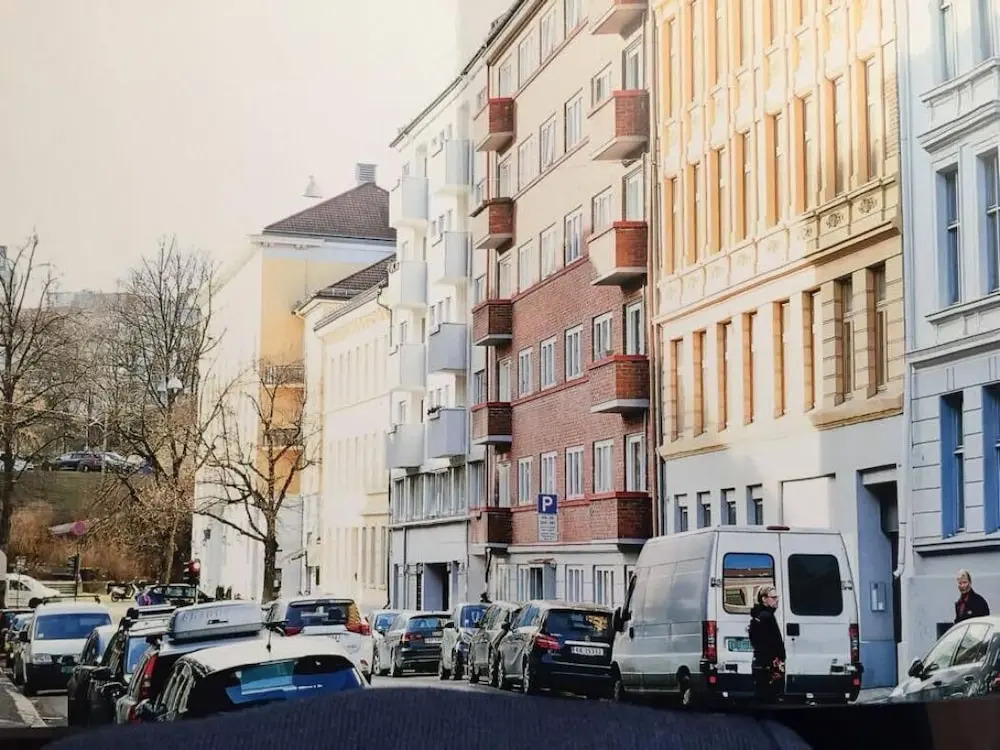 StayPlus Modern Studio Near Bislet Games