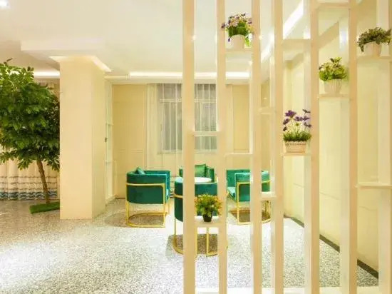 Yuxi Zhuoran Xinzhuang Hotel