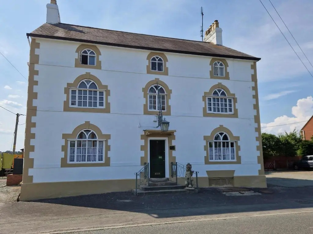 The Lion Hotel
