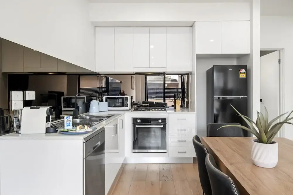 Relaxing Family Townhouse Near Melbourne's