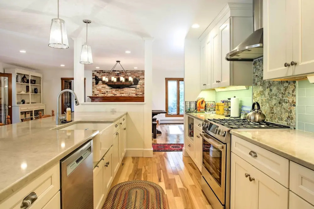 Large Kennebunk Home, Walk to Beach < 2 Mi to Town