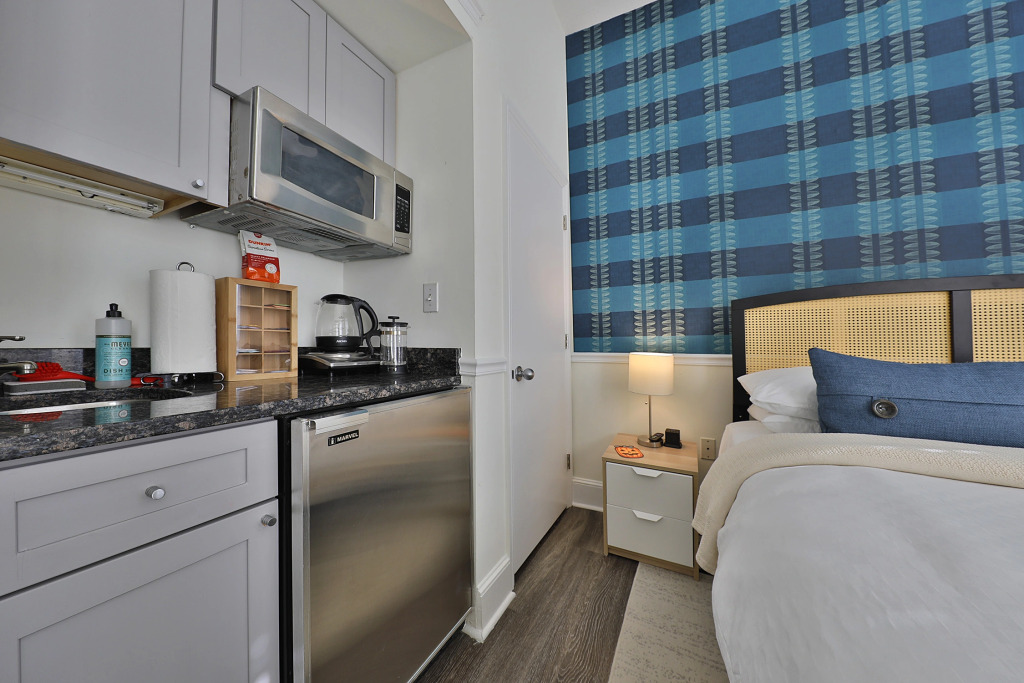 Modern Studio in South End!