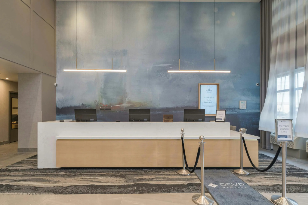 Sandman Signature Winnipeg Airport Hotel & Suites