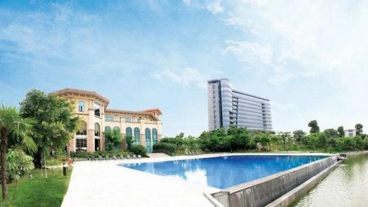 Fusion Hotel & Resort