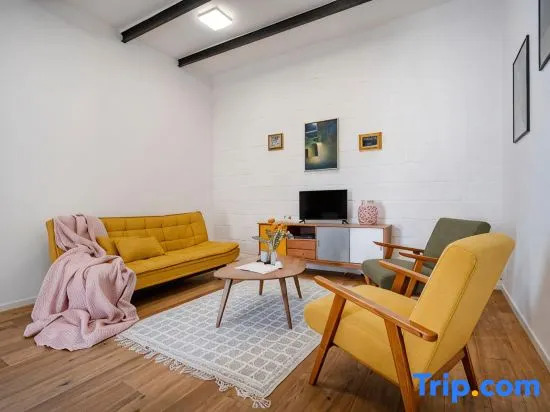 Rare House with Terrace in the City Center