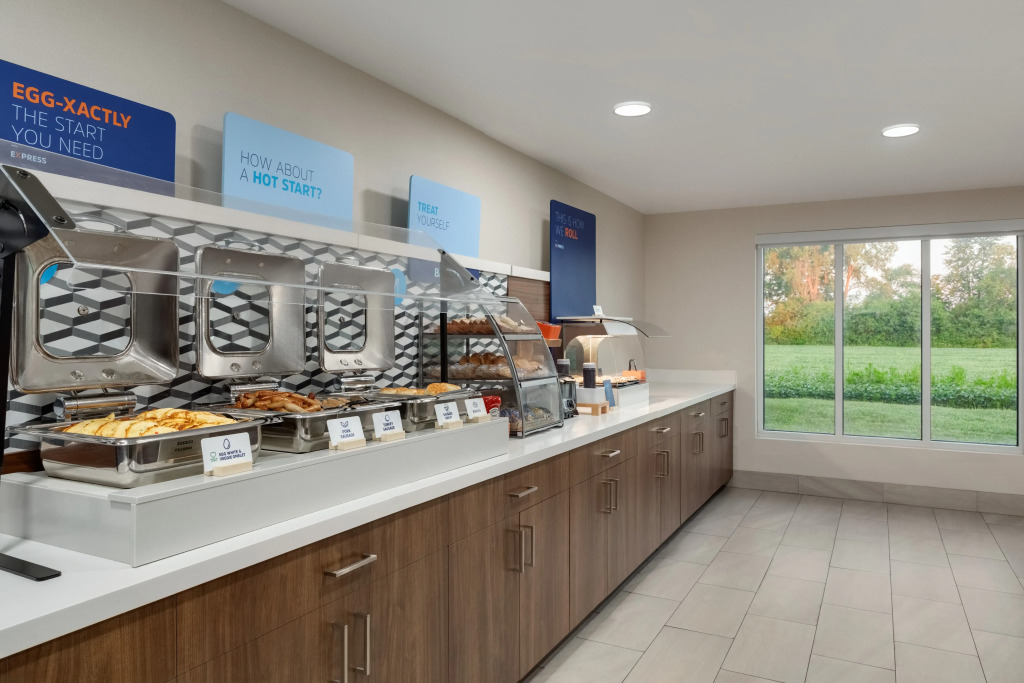Holiday Inn Express Hotel & Suites NORTH FREMONT by IHG