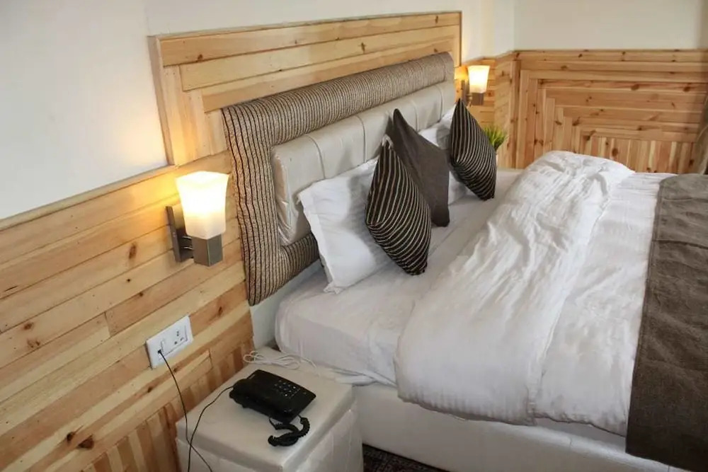 Krystal Hotel