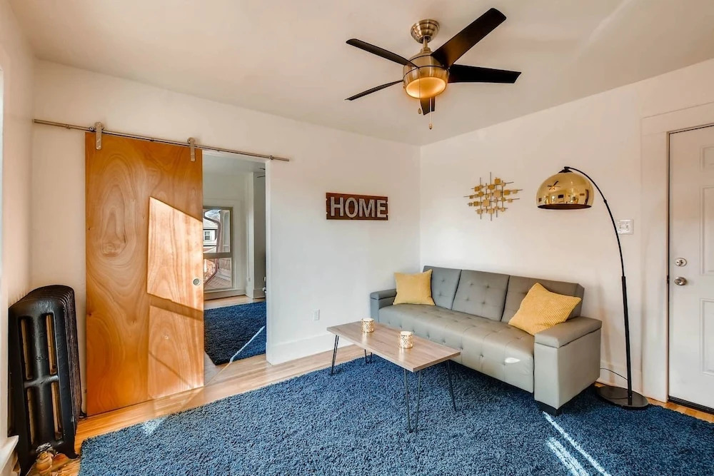 The Sunshine Suite in the Heart of Baker