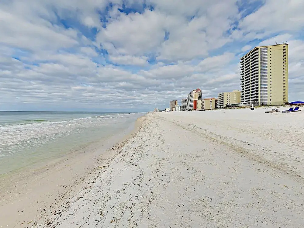 Gulf Shores Condo Panoramic Views by RedAwning