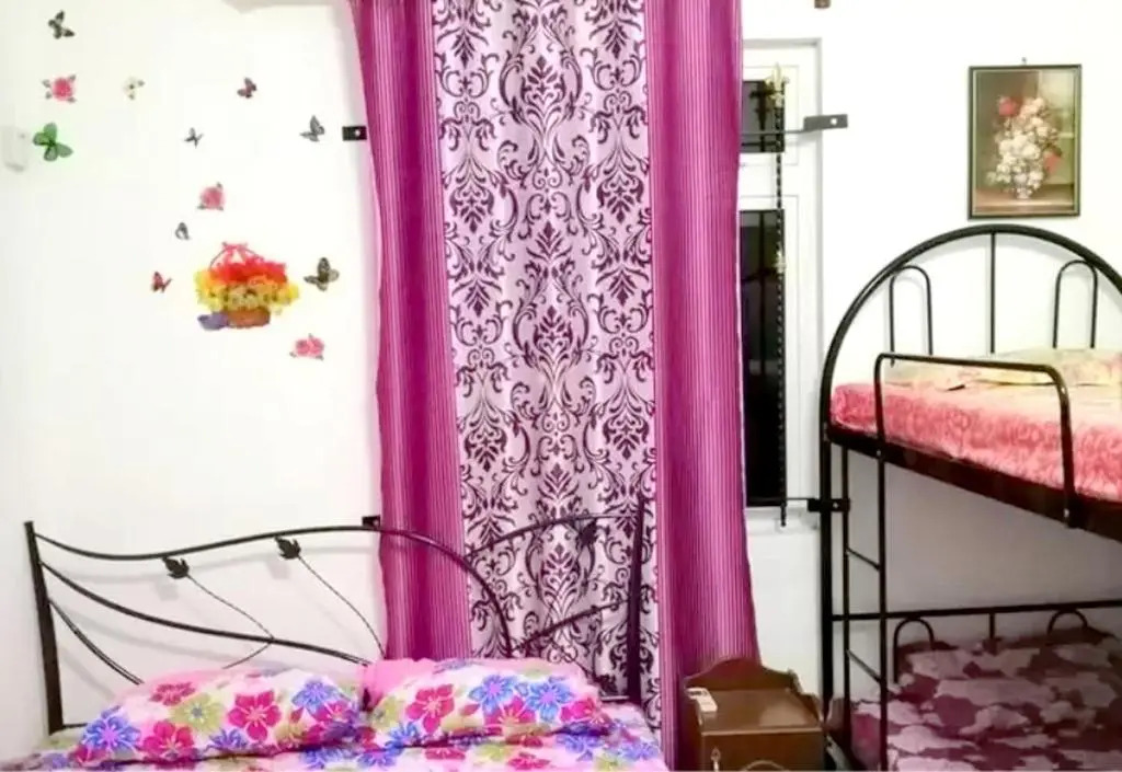 3 bedrooms appartement at Pereybere 600 m away from the beach with shared pool enclosed garden and wifi