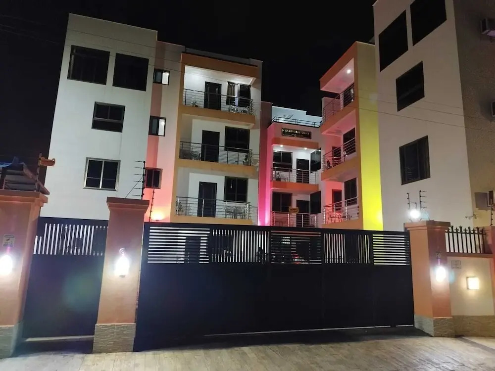 Spacious & Outstanding 3-bed Furnished Apartment