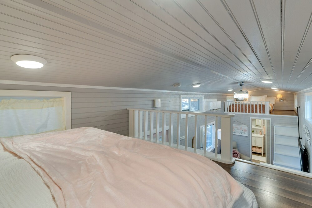 Adorable Tiny Home w/ Mtn Views in Woodland Park