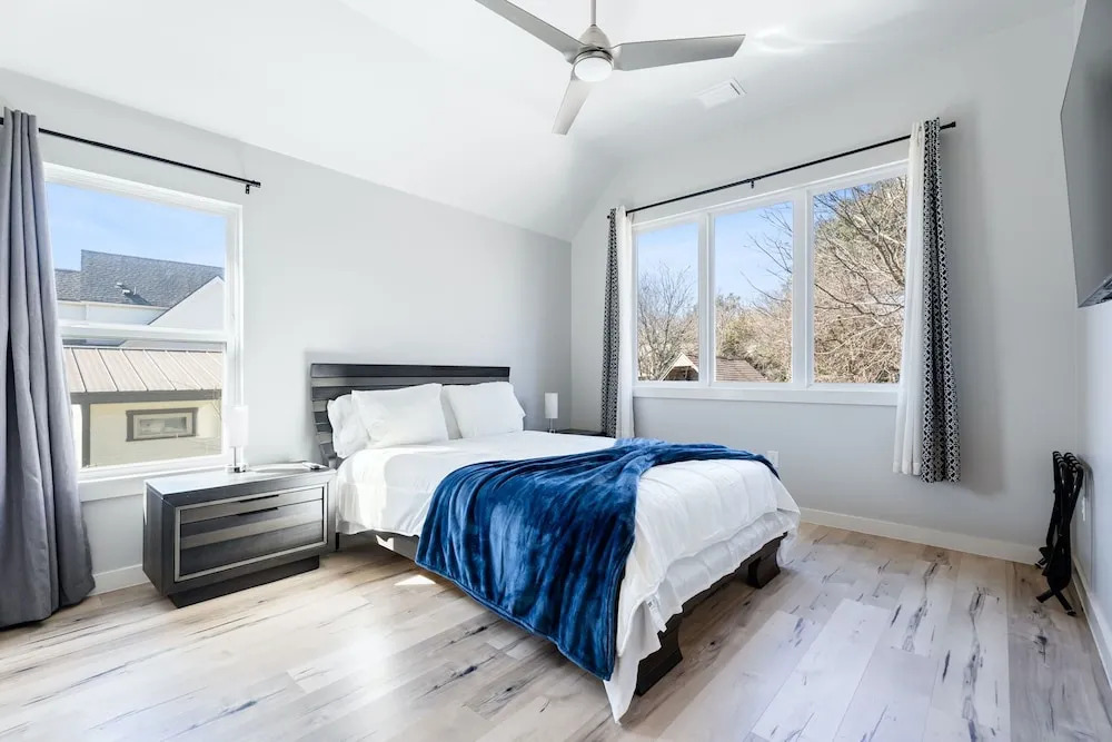 Trendy 3 Bedroom in South Austin!