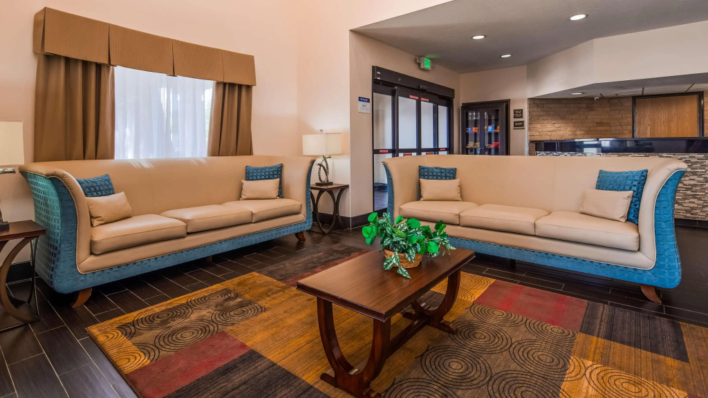 Best Western Plus - Wendover Inn