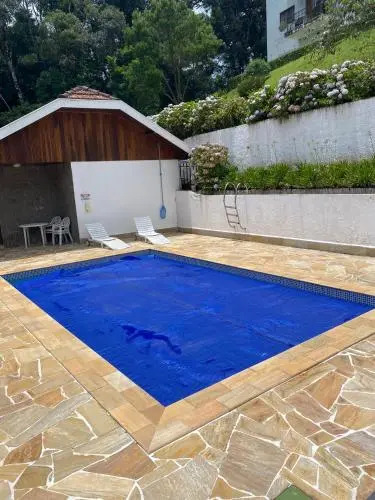 Apartamento em Condomínio Campos do Jordão