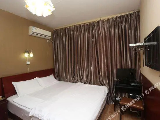 Wenxin Hostel (Chengdu Shiyang Bus Station)