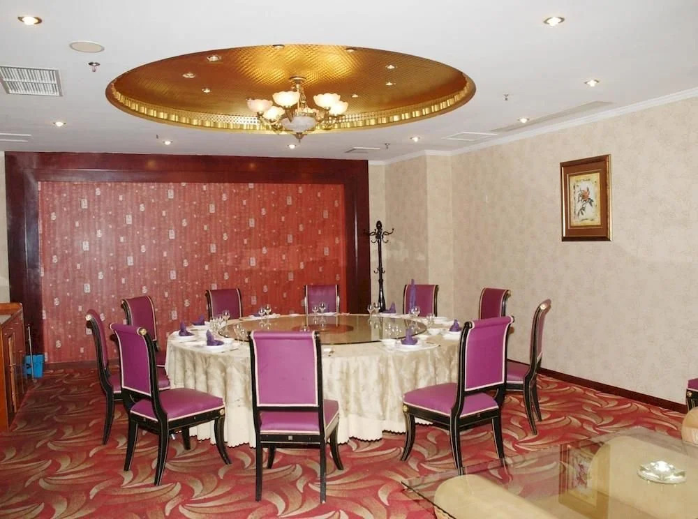 Jin Long Hua Ting Business Hotel